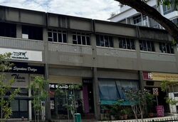 Yio Chu Kang Road (D19), Retail #621700551